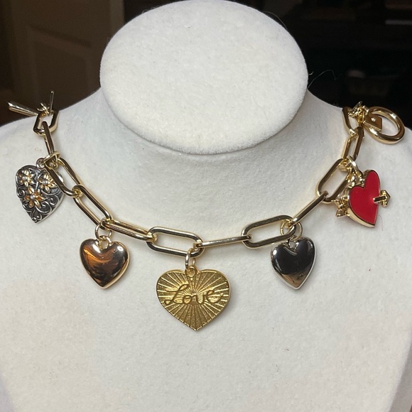 Jewelry - Valentine’s Day Themed Bracelet- You’re All Heart!
